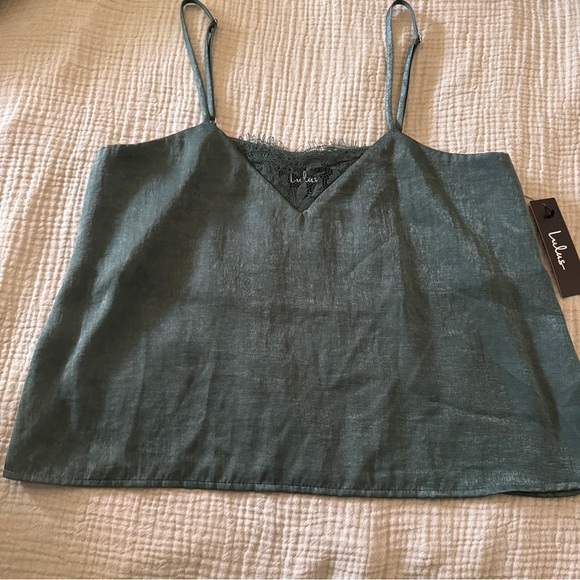 Lulu’s Ireni Forest Green Satin Cami Top NWT - Picture 11 of 11